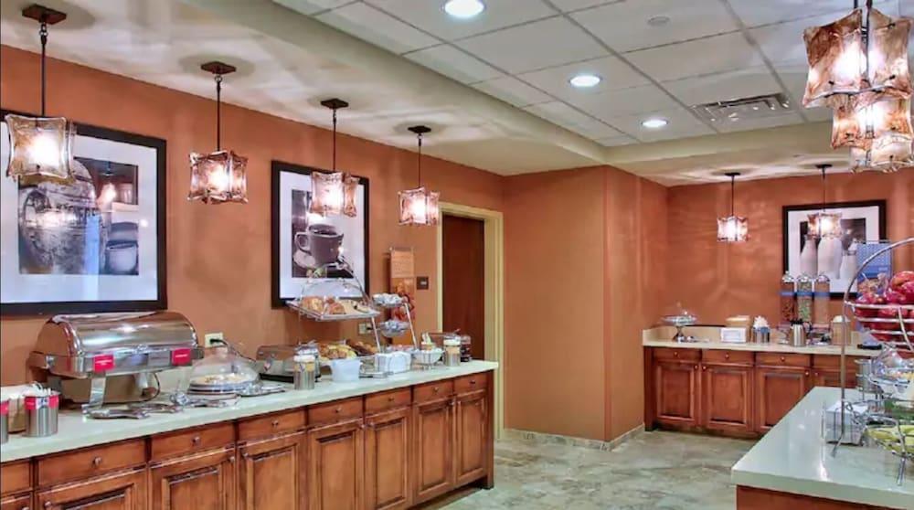 Hampton Inn & Suites Scottsdale At Talking Stick Екстер'єр фото