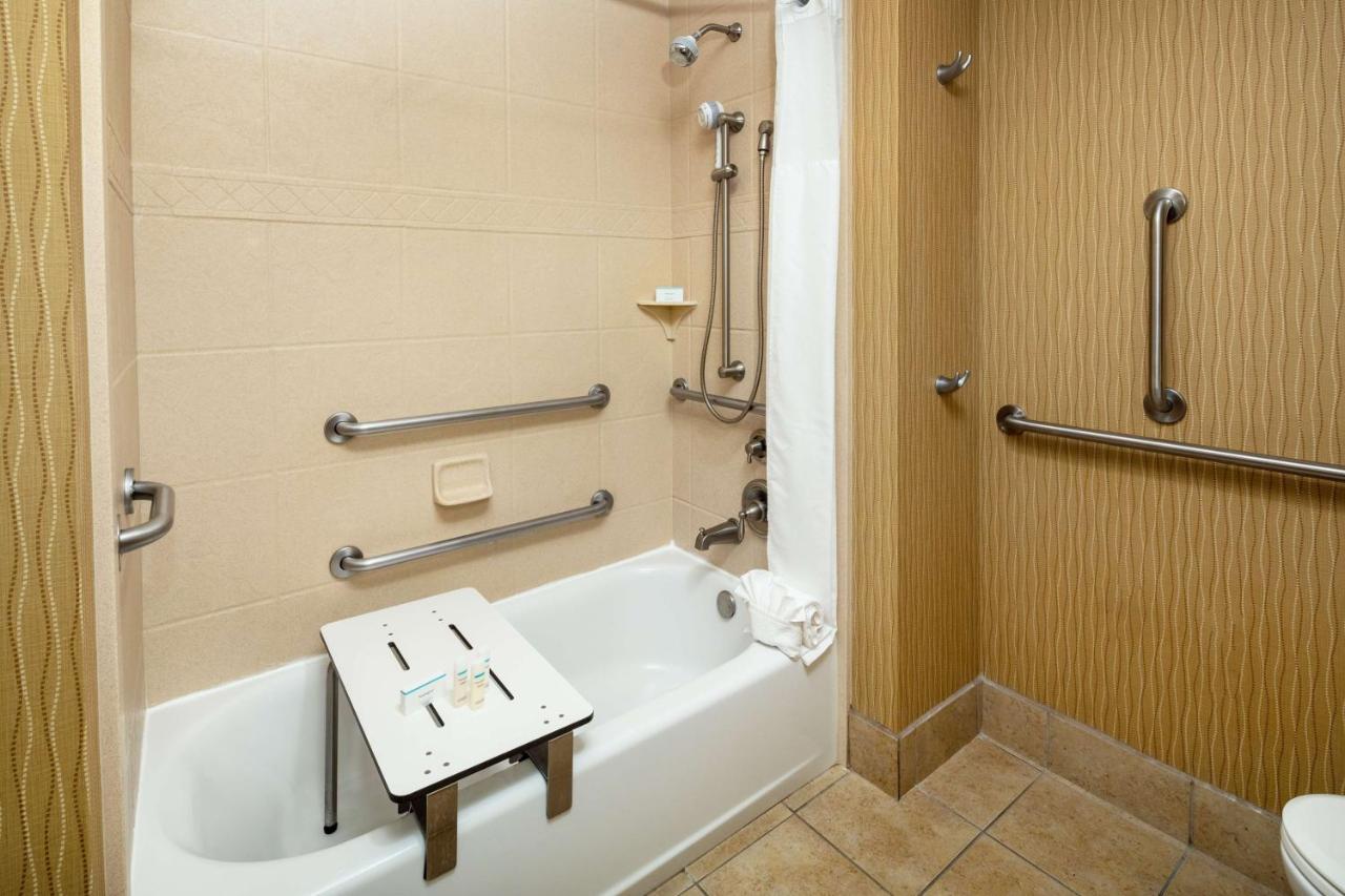 Hampton Inn & Suites Scottsdale At Talking Stick Екстер'єр фото
